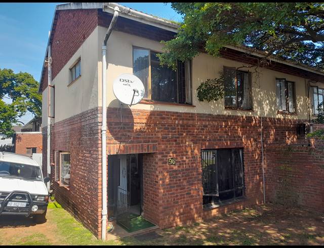 3 BEDROOM DUPLEX FOR SALE IN BLUFF
